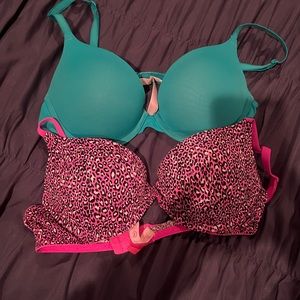 Lot of 2 PINK VS wear everywhere push up bras